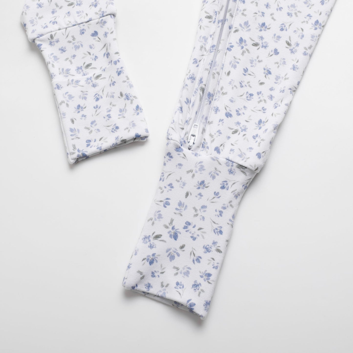 Bamboo Zip Sleeper in Ditsy Blue Floral
