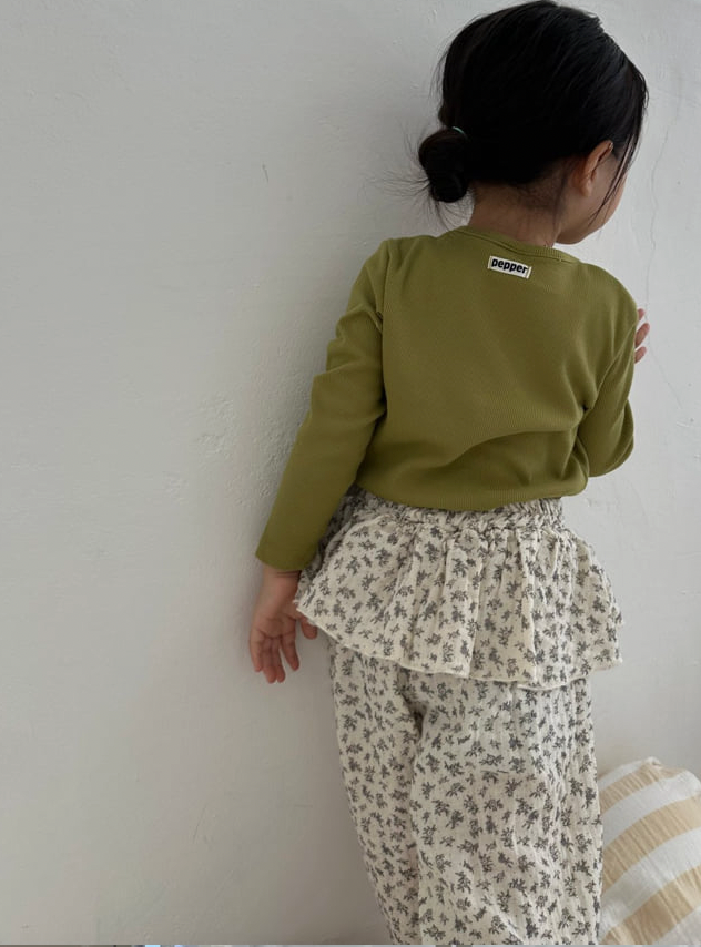 Snowflake Tiered Jogger Pants