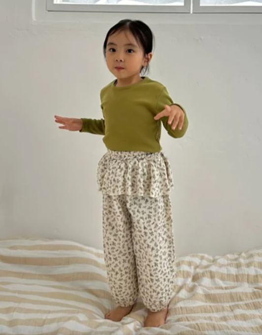 Snowflake Tiered Jogger Pants
