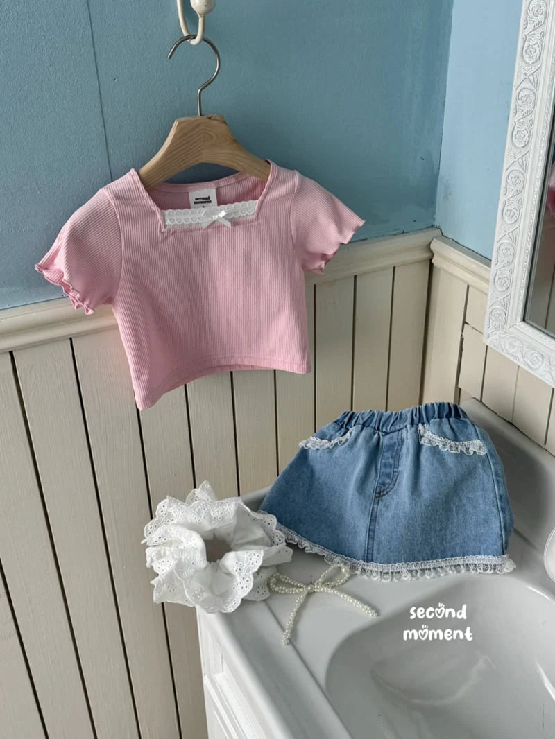 Ribbon Square Tee